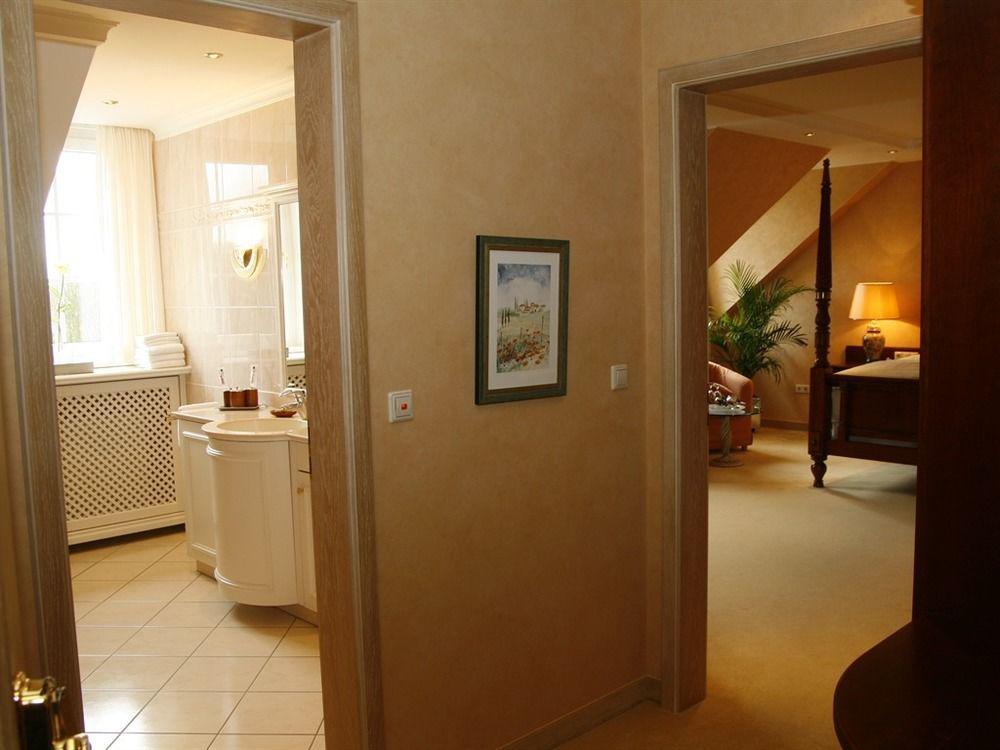 Ententurm - Hotel Und Eventlocation Steinhagen  Buitenkant foto