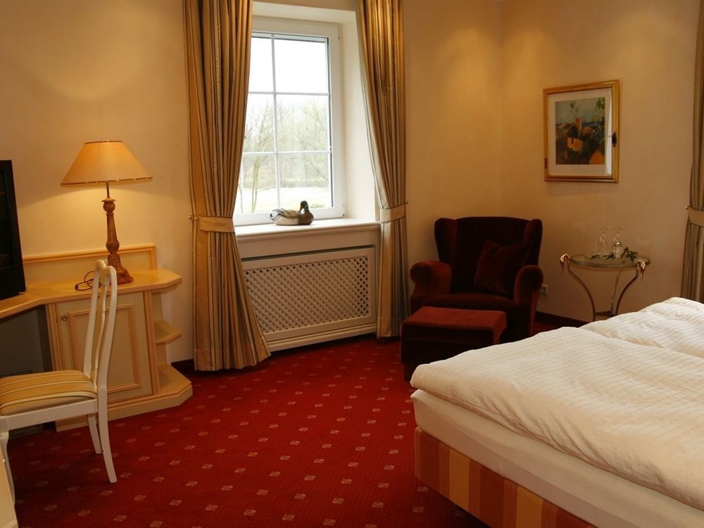 Ententurm - Hotel Und Eventlocation Steinhagen  Buitenkant foto